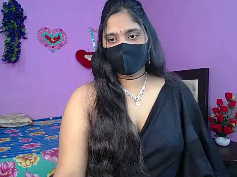 Hot Maleka online show from 03-28-26, 04:28