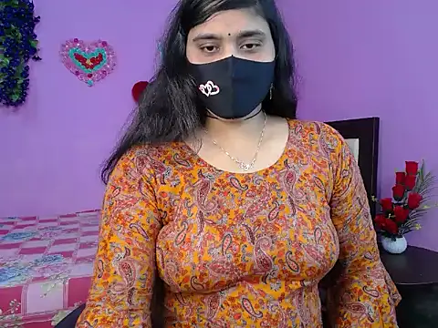 Hot Maleka online show from 04-01-26, 04:37