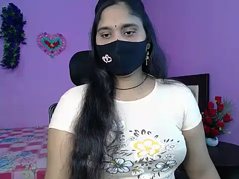 Hot Maleka online show from 04-05-26, 04:04