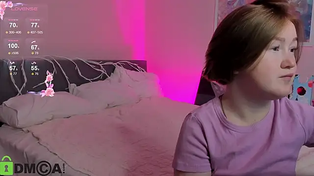 Sara Robinson online show from 10-19-25, 02:34