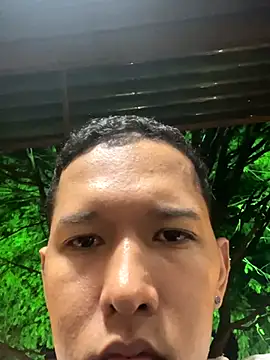 Yolngg online show from 10-11-25, 03:50