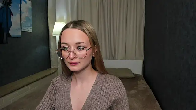 Snapshot of Tiffanyhunt chatting on 01-20-25, 03:18 Tiffanyhunt online show from 01-20-25, 03:18