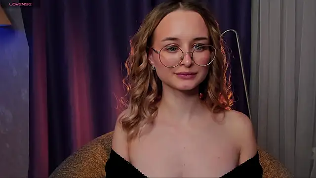 Snapshot of Tiffanyhunt chatting on 02-01-25, 06:08 Tiffanyhunt online show from 02-01-25, 06:08