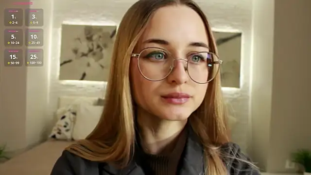 Snapshot of Tiffanyhunt chatting on 03-07-25, 02:45 Tiffanyhunt online show from 03-07-25, 02:45