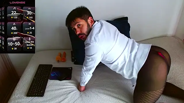 Snapshot of Mercury_muscle chatting on 10-17-25, 11:24 Mercury muscle online show from 10-17-25, 11:24