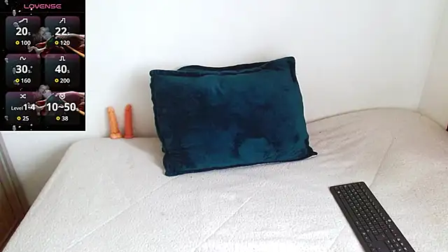 Snapshot of Mercury_muscle chatting on 10-28-25, 11:36 Mercury muscle online show from 10-28-25, 11:36