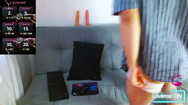 Snapshot of Mercury_muscle chatting on 11-20-25, 10:48 Mercury muscle online show from 11-20-25, 10:48