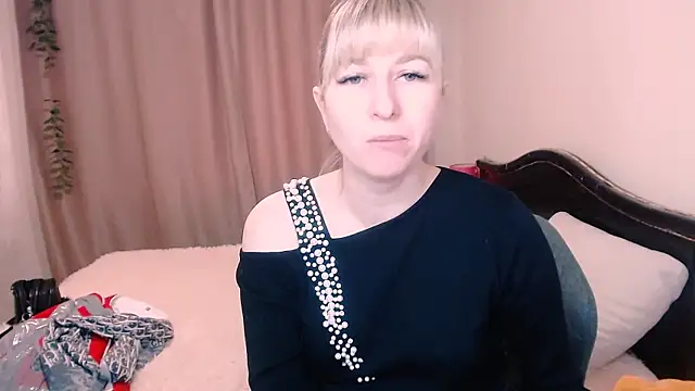 Snapshot of Incredible_Ariela chatting on 02-03-25, 11:53 Incredible Ariela online show from 02-03-25, 11:53