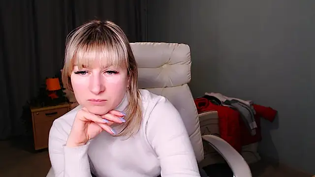 Snapshot of Incredible_Ariela chatting on 02-04-25, 02:53 Incredible Ariela online show from 02-04-25, 02:53