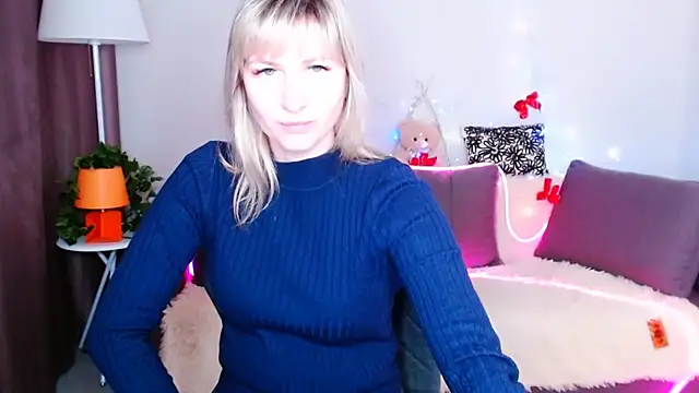 Snapshot of Incredible_Ariela chatting on 03-22-25, 03:20 Incredible Ariela online show from 03-22-25, 03:20