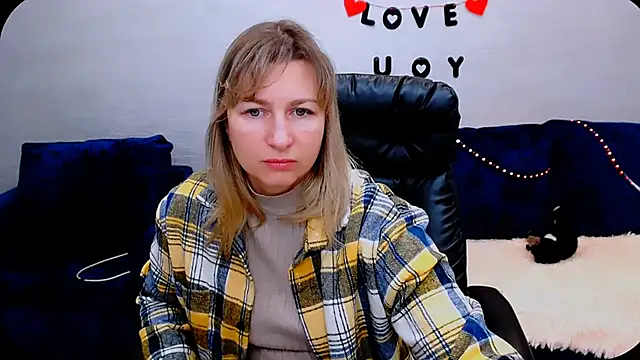 Snapshot of Incredible_Ariela chatting on 10-27-25, 10:19 Incredible Ariela online show from 10-27-25, 10:19