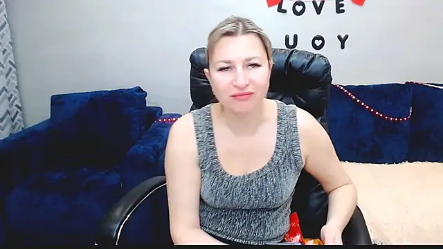 Snapshot of Incredible_Ariela chatting on 11-30-25, 10:41 Incredible Ariela online show from 11-30-25, 10:41