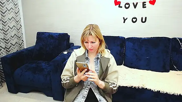 Incredible Ariela online show from 03-25-26, 06:52