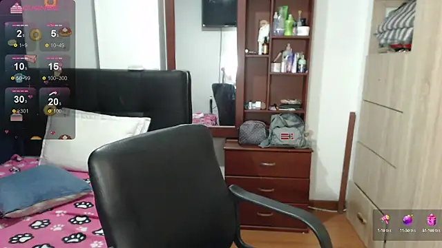 Snapshot of miia-big1boobs_ chatting on 02-21-25, 01:22 miia-big1boobs  online show from 02-21-25, 01:22