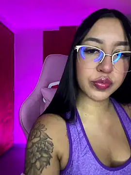 Snapshot of Tamara_Roberts1 chatting on 12-04-24, 03:26 Tamara Roberts1 online show from 12-04-24, 03:26