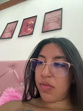 Snapshot of Tamara_Roberts1 chatting on 12-08-24, 08:36 Tamara Roberts1 online show from 12-08-24, 08:36