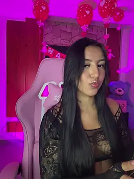 Snapshot of Tamara_Roberts1 chatting on 02-21-25, 02:50 Tamara Roberts1 online show from 02-21-25, 02:50