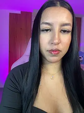 Snapshot of Tamara_Roberts1 chatting on 02-22-25, 03:12 Tamara Roberts1 online show from 02-22-25, 03:12