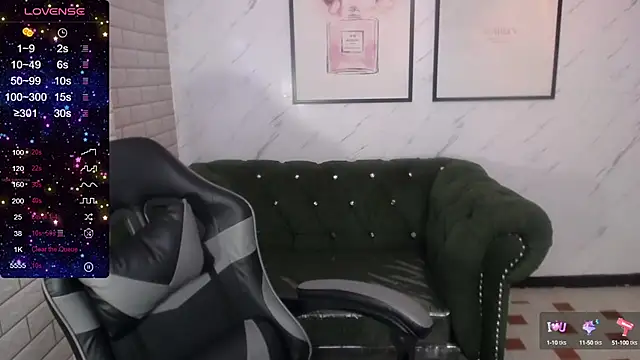 Snapshot of _Charlotte_v chatting on 01-09-25, 02:40 Charlotte v online show from 01-09-25, 02:40