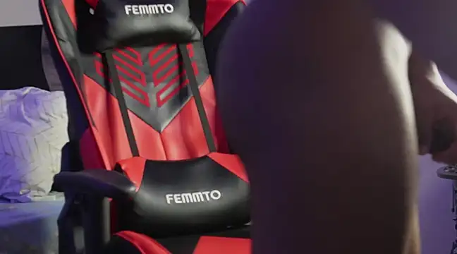 Snapshot of May_Dylan1 chatting on 12-04-24, 01:31 May Dylan1 online show from 12-04-24, 01:31