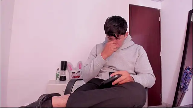 setsuna10 online show from 09-18-25, 08:44