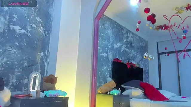 AuroraRojas online show from 01-08-25, 07:24