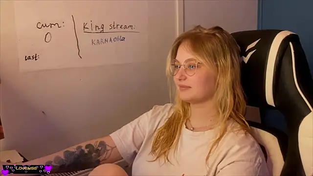 JacyWinslat online show from 02-24-25, 09:31