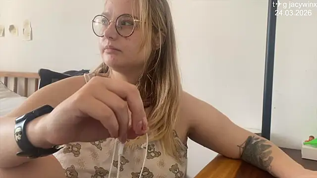 JacyWinslat online show from 03-24-26, 07:57