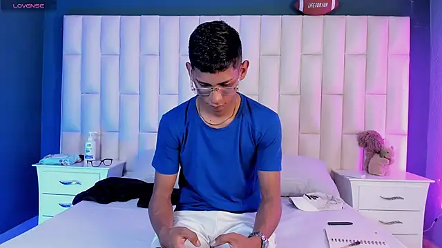 Nick Collins18 online show from 01-20-25, 08:29