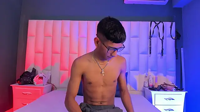 Nick Collins18 online show from 02-06-25, 06:35