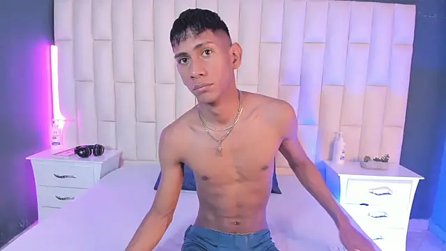 Nick Collins18 online show from 02-16-25, 06:54