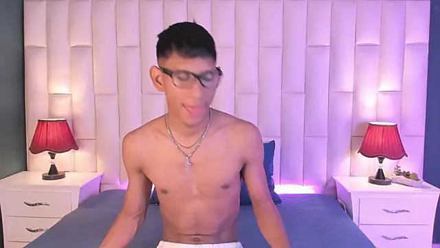 Nick Collins18 online show from 03-08-25, 03:50