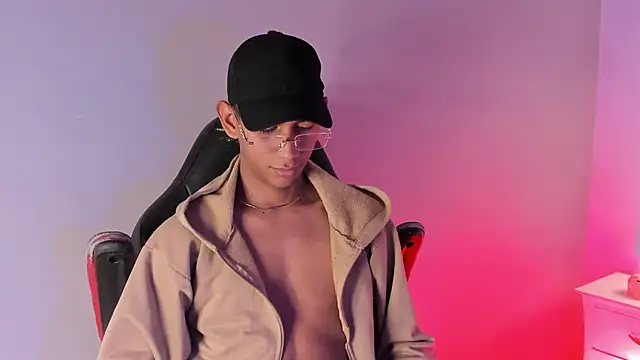 Nick Collins18 online show from 10-15-25, 08:53