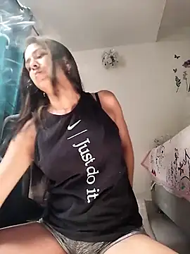 Snapshot of Sahana_Ashiika chatting on 02-07-25, 02:37 Sahana Ashiika online show from 02-07-25, 02:37