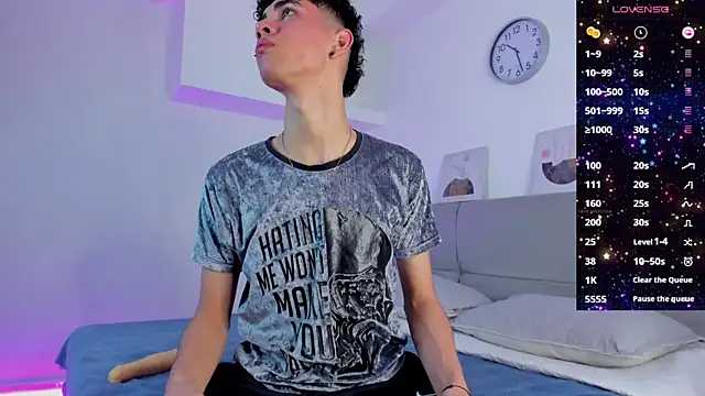 Snapshot of NeoRaptis chatting on 12-05-24, 08:11 NeoRaptis online show from 12-05-24, 08:11