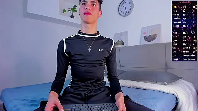 Snapshot of NeoRaptis chatting on 12-13-24, 08:04 NeoRaptis online show from 12-13-24, 08:04