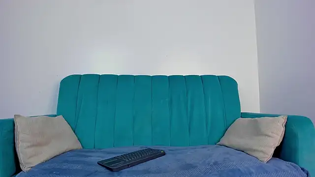 Snapshot of NeoRaptis chatting on 12-19-24, 08:13 NeoRaptis online show from 12-19-24, 08:13