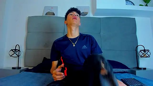 Snapshot of NeoRaptis chatting on 02-26-25, 08:11 NeoRaptis online show from 02-26-25, 08:11