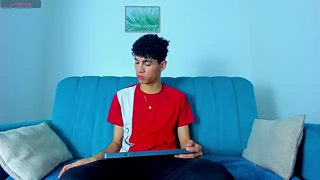 Snapshot of NeoRaptis chatting on 02-27-25, 08:42 NeoRaptis online show from 02-27-25, 08:42