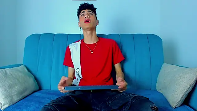 Snapshot of NeoRaptis chatting on 03-14-25, 08:38 NeoRaptis online show from 03-14-25, 08:38