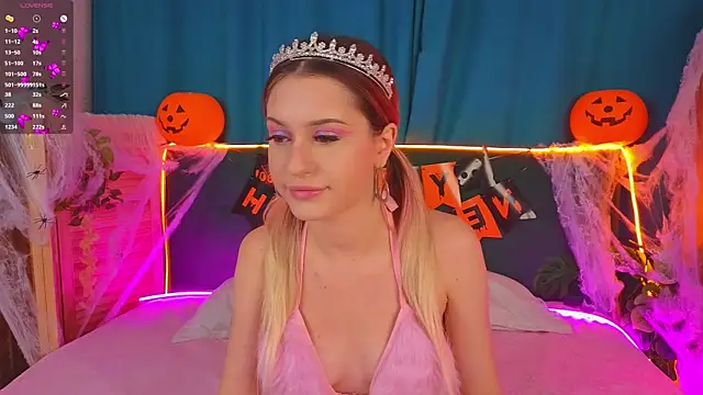 AlinaWalters online show from 10-25-25, 08:47