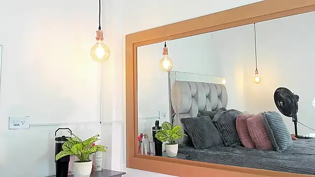 Snapshot of samarawells chatting on 01-29-25, 07:11 samarawells online show from 01-29-25, 07:11