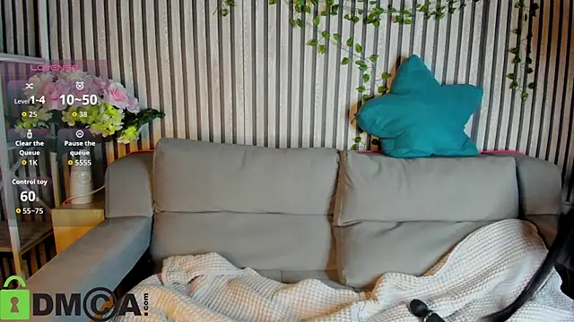 Little Chips online show from 12-15-25, 05:28