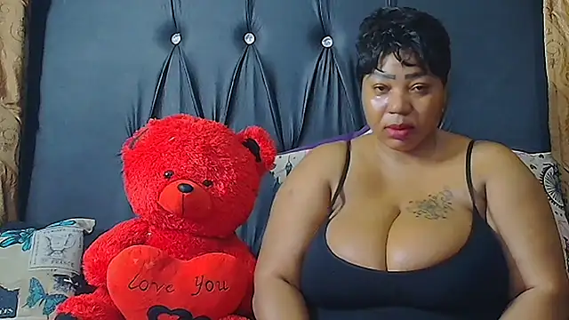 Snapshot of HUMONGUOUSTITSS chatting on 09-26-25, 05:50 HUMONGUOUSTITSS online show from 09-26-25, 05:50