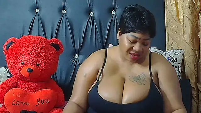 Snapshot of HUMONGUOUSTITSS chatting on 09-28-25, 02:33 HUMONGUOUSTITSS online show from 09-28-25, 02:33