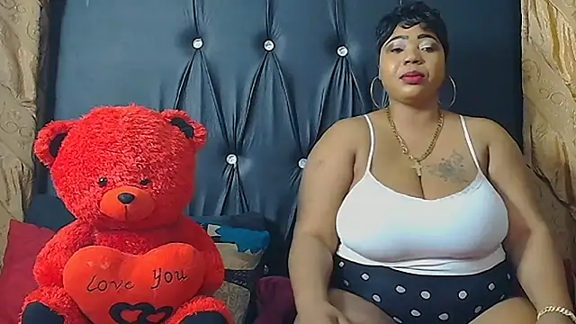 Snapshot of HUMONGUOUSTITSS chatting on 10-08-25, 04:04 HUMONGUOUSTITSS online show from 10-08-25, 04:04