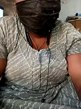 Snapshot of kavinila20 chatting on 01-31-25, 06:35 kavinila20 online show from 01-31-25, 06:35