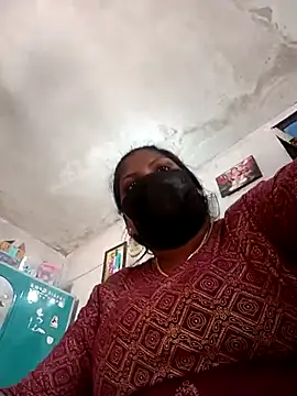 Snapshot of kavinila20 chatting on 02-16-25, 06:21 kavinila20 online show from 02-16-25, 06:21