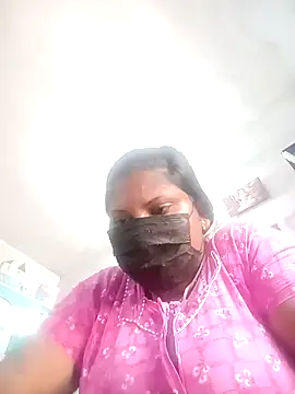 Snapshot of kavinila20 chatting on 02-18-25, 06:04 kavinila20 online show from 02-18-25, 06:04