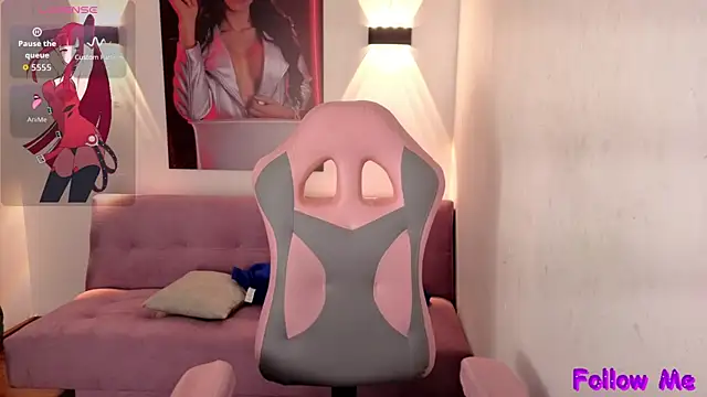 vittorialombardi   online show from 09-20-25, 08:15